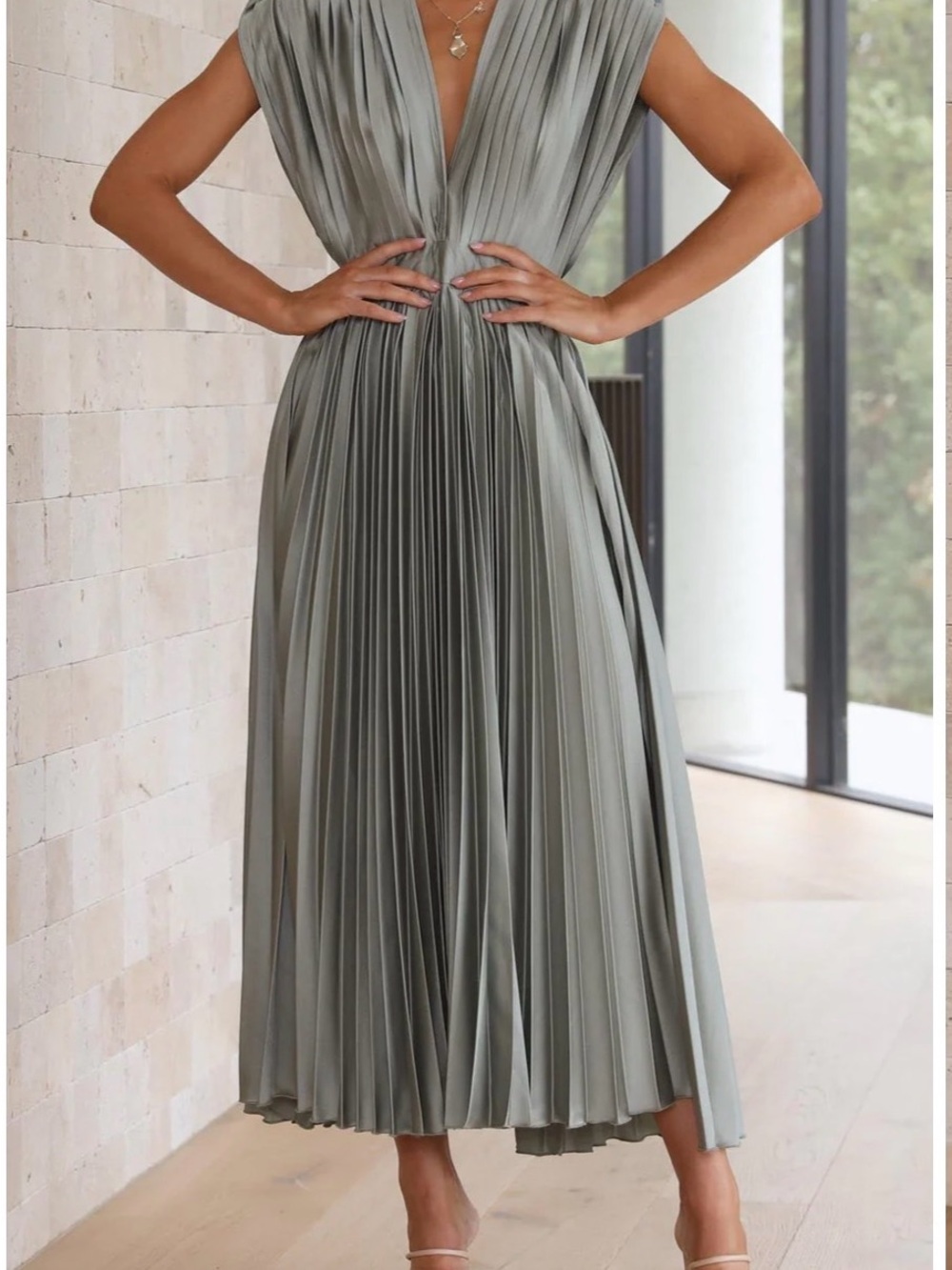 Harper & Lane Metallic Silver Pleated V-Neck Midi A Line Cocktail Dress Large